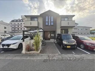 クローバーリーフ【1階】の外観