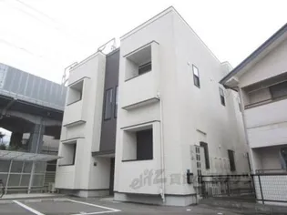 Angelique【1階】の外観