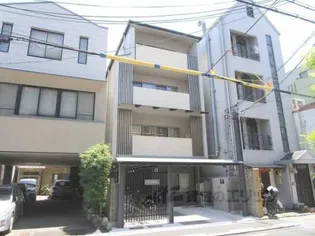 カローレ御所南【401号室】の外観