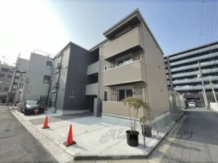 メゾン三条【1階】の外観
