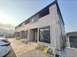 カトルセゾンNの画像