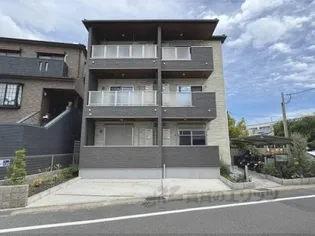 椥辻リバーグレイス【3階】の外観