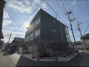 楽園【2階】の外観