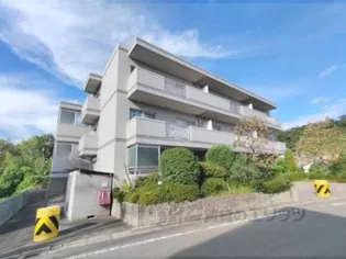 ジュネス東生駒【2階】の外観