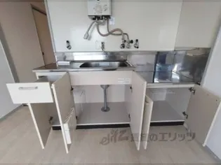 シャトー離宮【305号室】のキッチン