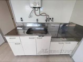 シャトー離宮【305号室】のキッチン