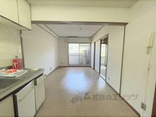 第一メゾン白川【401号室】の玄関