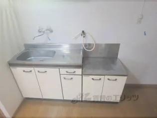 ライル八幡荘【101号室】のキッチン