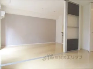 シャーロット壱番館【1階】の寝室