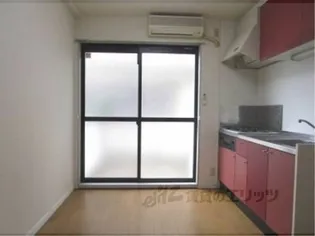 レオパレスジュネス栗東【103号室】の玄関