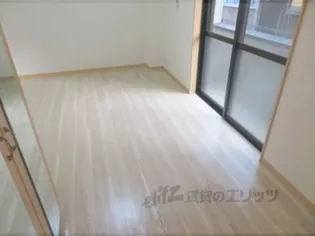 サン・ブライト【1階】の外観