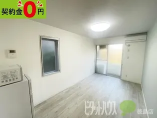 LeBlanche【1階】の外観