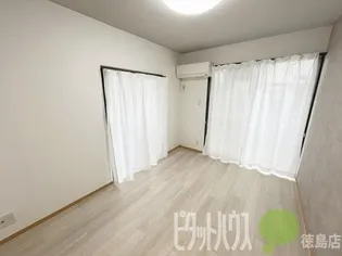 LeBlanche【105号室】の外観