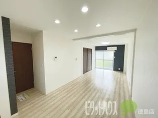 川渕マンション【2階】の外観