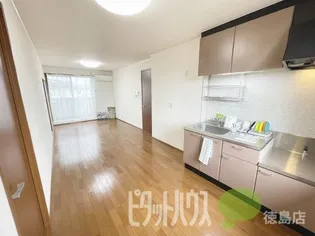 レトア三軒屋の画像