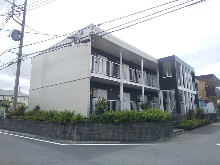 レオパレスカネエーズ春日の画像