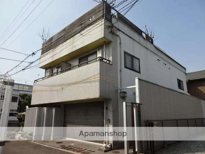 プラムコートの画像