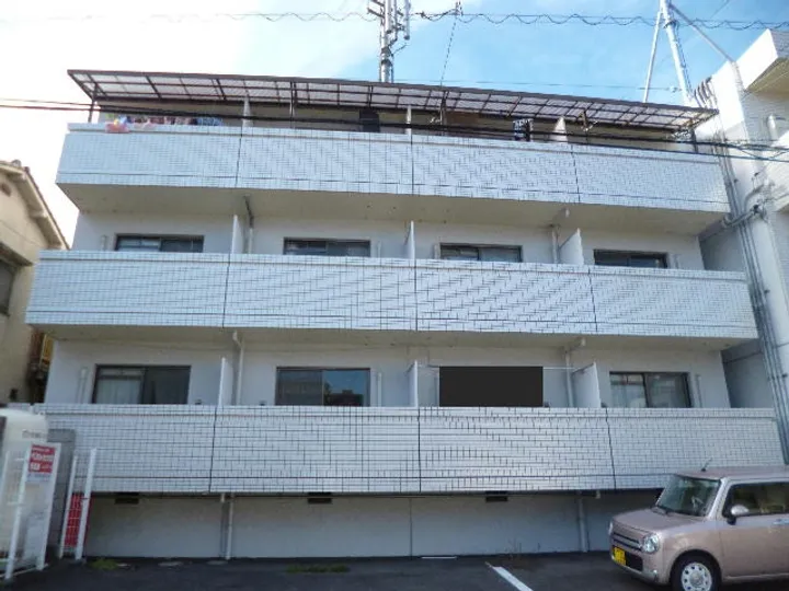 カルチェ吉信の画像