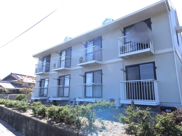 メイゾンベルサ A棟の画像