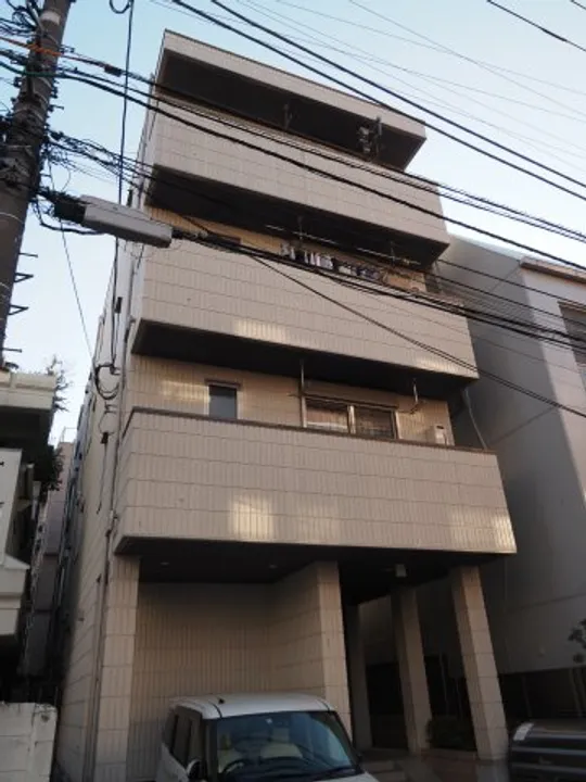 フェーラ シュバルの画像