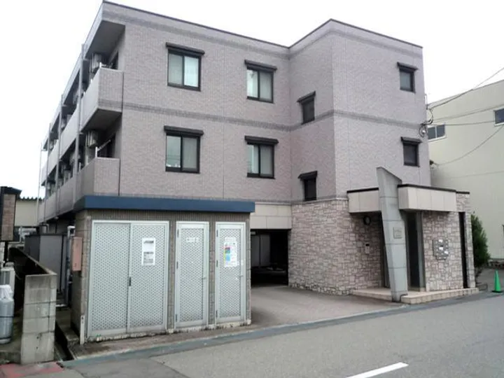 ルシェリア高木の画像