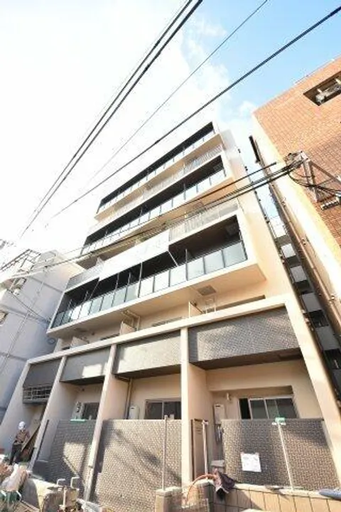 STEADY三宮の画像