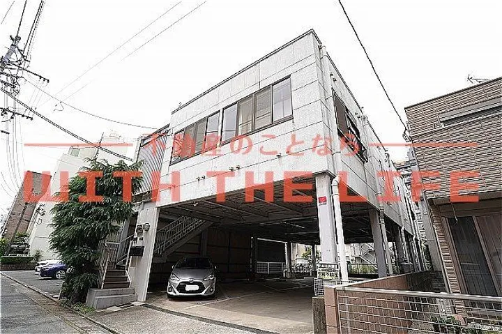 ピジョン コートの画像