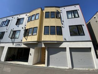 北海道札幌市中央区北二条東8丁目の賃貸アパート