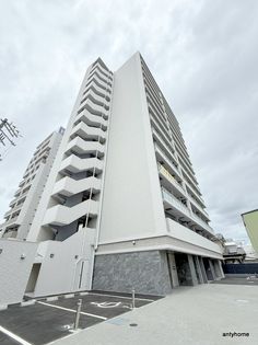 大阪府東大阪市長田西4丁目の賃貸マンション