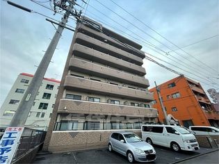愛知県名古屋市昭和区紅梅町1丁目の賃貸マンション