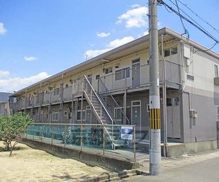 京都府京都市西京区牛ヶ瀬新田泓町の賃貸アパート