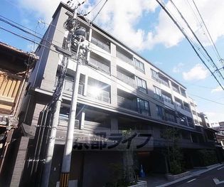 京都府京都市中京区三条油小路町の賃貸マンション
