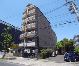 京都府京都市右京区西京極南大入町の賃貸マンション