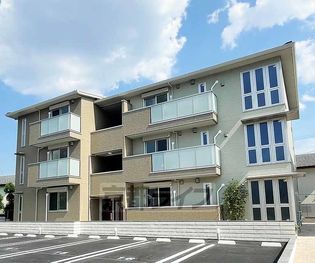 京都府京都市右京区嵯峨広沢西裏町の賃貸アパート