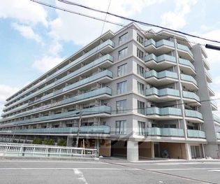 京都府京都市右京区太秦安井松本町の賃貸マンション