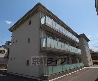 京都府京都市山科区上野御所ノ内町の賃貸マンション