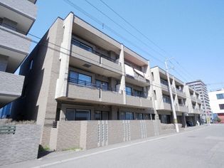 北海道札幌市中央区南八条西16丁目の賃貸マンション