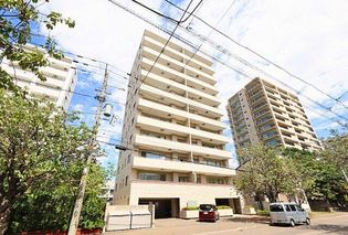 北海道札幌市中央区南四条西21丁目の賃貸マンション
