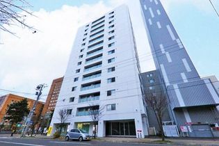北海道札幌市中央区南一条西17丁目の賃貸マンション
