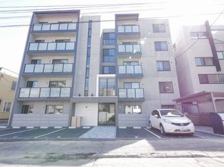 北海道札幌市中央区北三条西23丁目の賃貸マンション