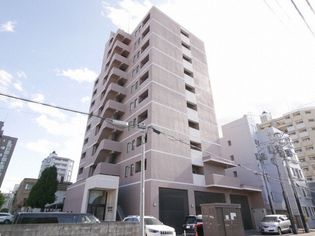 北海道札幌市中央区南十一条西13丁目の賃貸マンション