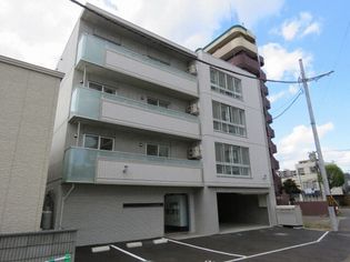 北海道札幌市中央区北二条西22丁目の賃貸マンション