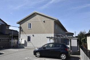 富山県富山市森4丁目の賃貸アパート
