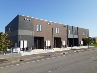 富山県砺波市中神2丁目の賃貸アパート