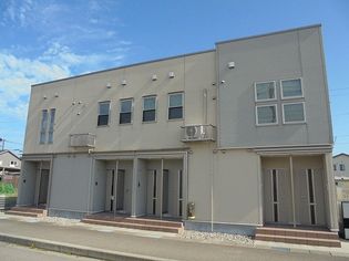 富山県高岡市中曽根の賃貸アパート