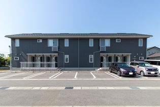 富山県高岡市出来田の賃貸アパート
