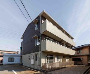 富山県高岡市赤祖父の賃貸アパート