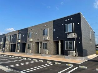 富山県富山市八尾町黒田の賃貸アパート