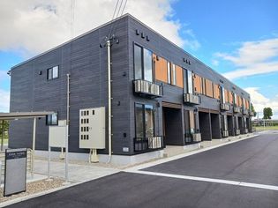 富山県砺波市三郎丸の賃貸アパート