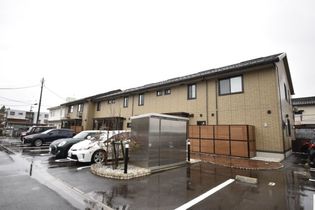 富山県富山市黒崎の賃貸アパート